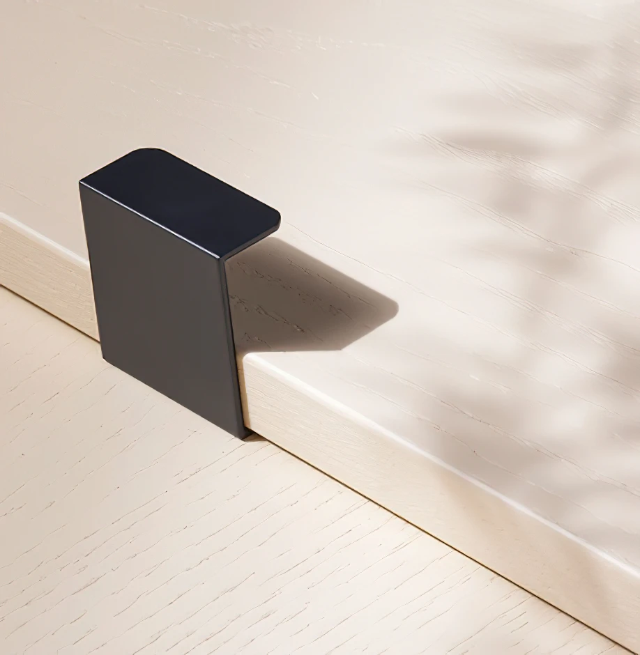 Меблева ручка - профіль Beslag Design Toniton 40 мм Чорна