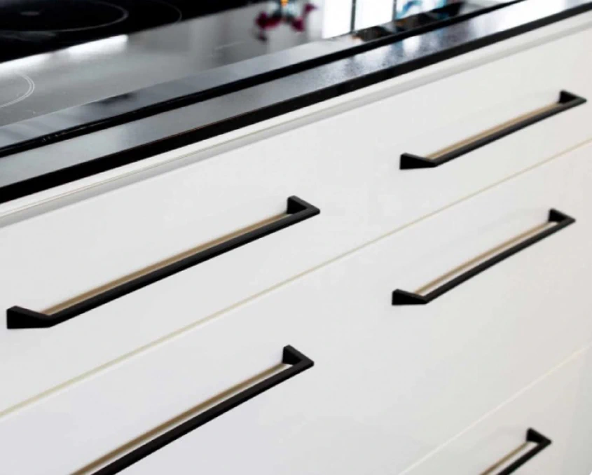 Меблева ручка Beslag Design 303883-11 Чорний - 2