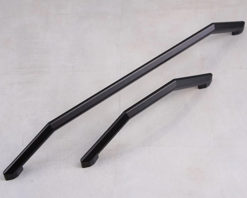 Меблева ручка Giusti РГ 581 WMN844.320.00N4 Чорний - 3